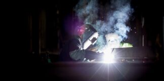 Ile zarabia spawacz w Stanach Zjednoczonych?