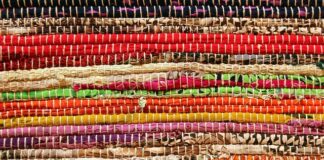 Jaki materiał na dywaniki samochodowe?