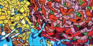 Jaki spray do plastiku?