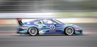 Jak zamontować spojler na klapie? Jak zamontować spojler na klapie?