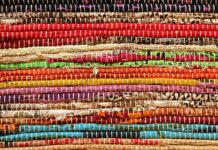 Jak wyczyścić gumowe dywaniki samochodowe?